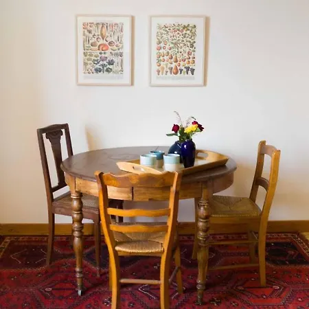 Alojamento de Acomodação e Pequeno-almoço D'hôte Les Avettes 3*